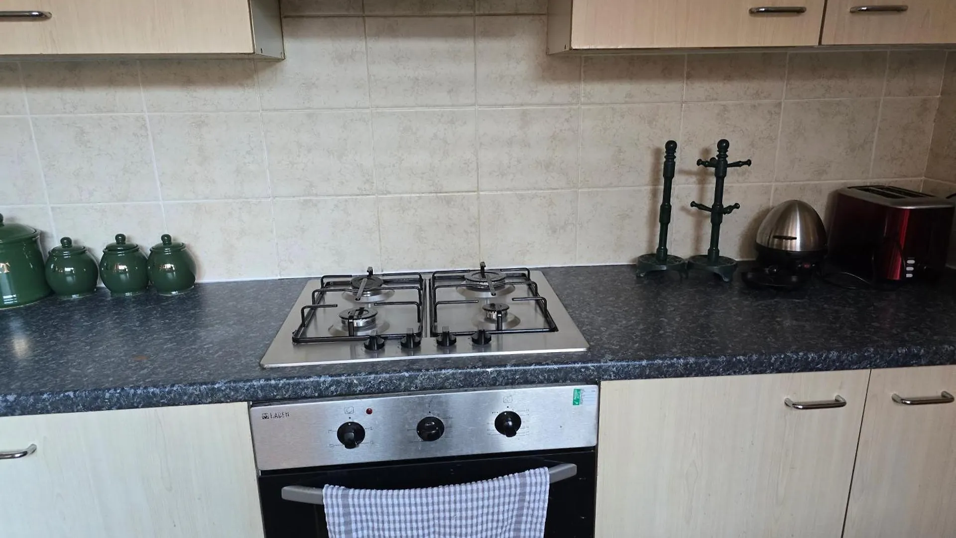 Realwood Homes- Birrell Road Nottingham Bed and breakfast